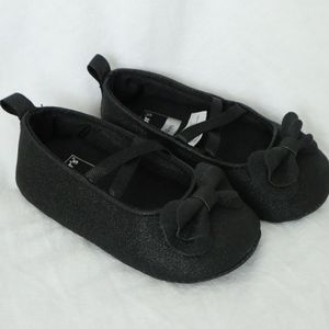 CARTERS BLACK DRESS SHOES 6-9 MONTH